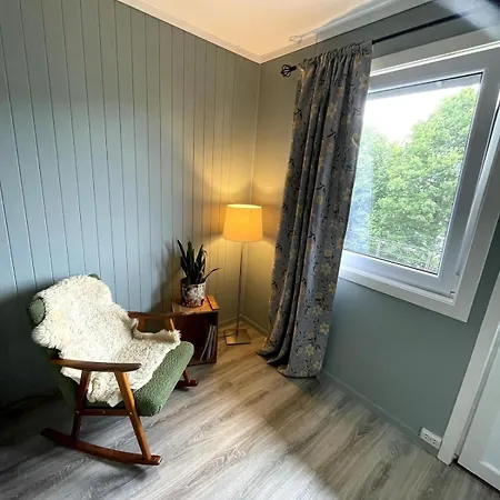 Appartement Cozy Townhouse In *